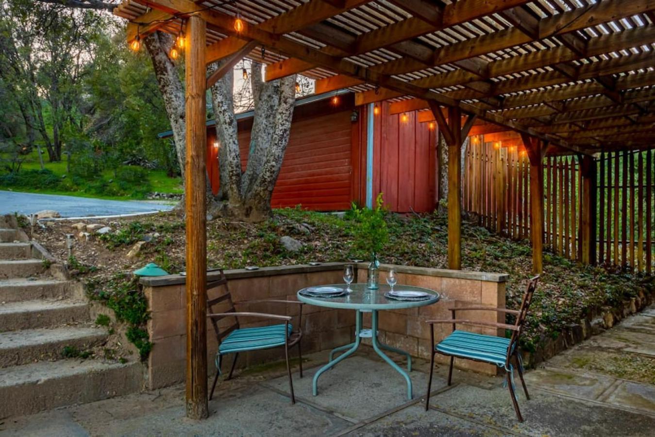 Sierra Vista Lookout Lodge With Creek, Waterfall And Waterholes, Minutes From Bass Lake And Yosemite South Gate North Fork Esterno foto