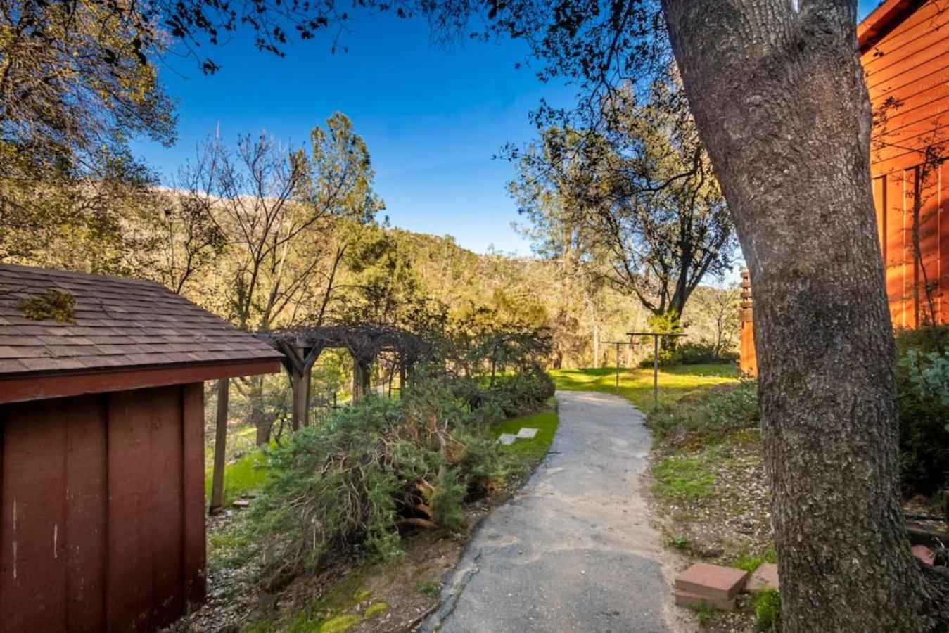 Sierra Vista Lookout Lodge With Creek, Waterfall And Waterholes, Minutes From Bass Lake And Yosemite South Gate North Fork Esterno foto