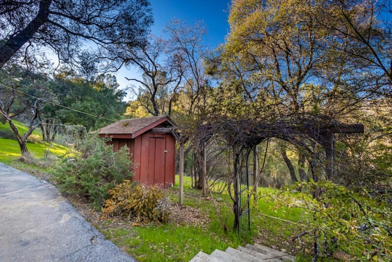 Sierra Vista Lookout Lodge With Creek, Waterfall And Waterholes, Minutes From Bass Lake And Yosemite South Gate North Fork Esterno foto